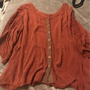 CUTE BUCKLE SHIRT